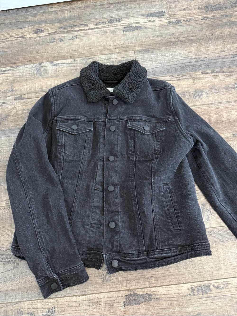 Universal thread Sherpa lined Jean jacket